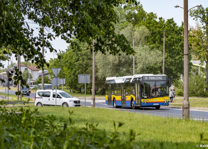 Autobus KM - Płock przy Dworcu